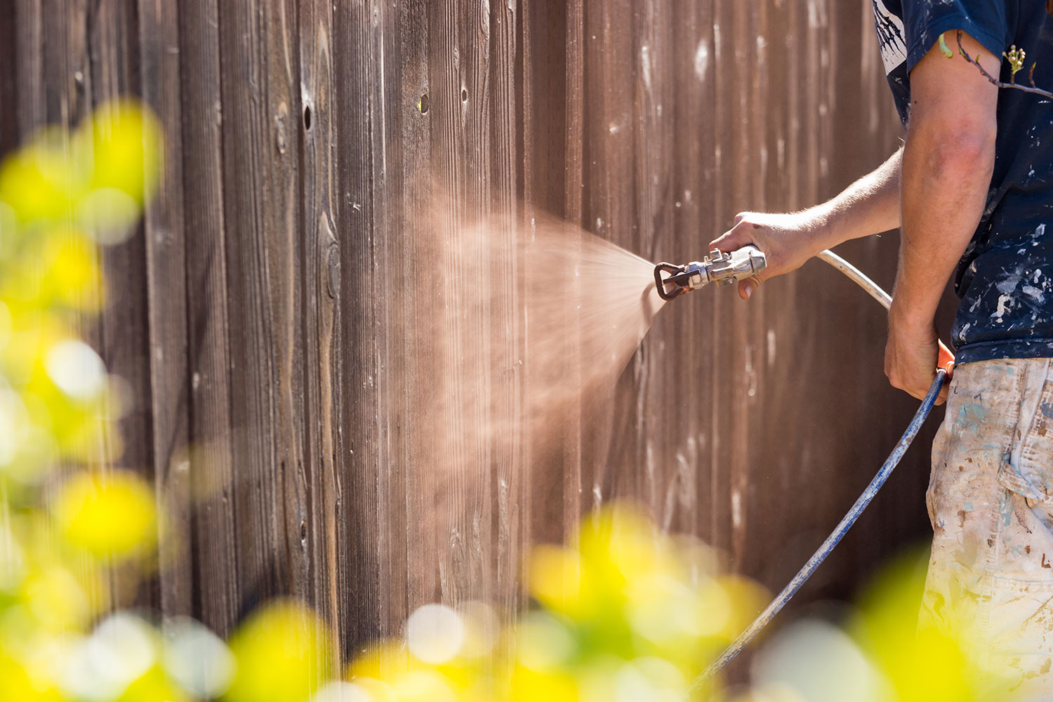 fence-staining